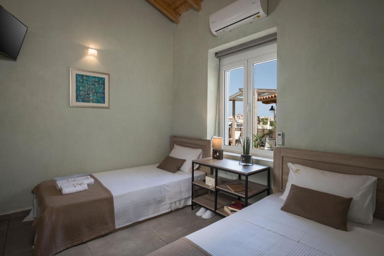 Villa Roxanne Galatás Eksteriør bilde